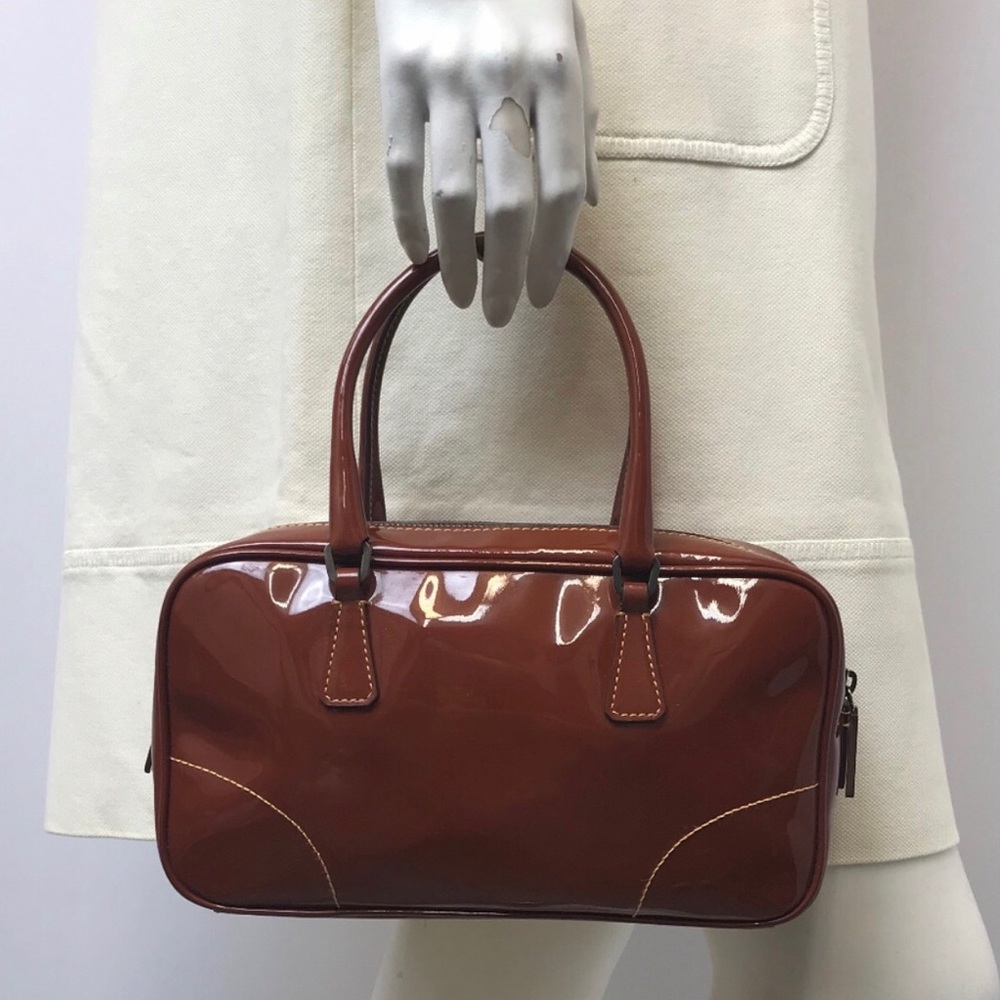 Prada Purse! Excellent Condition! Clean!
